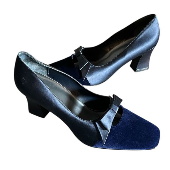 Karen Scott Blue Velvet Satin Bow Detail Square Toe & Heel Sz 7.5 - Picture 1 of 8